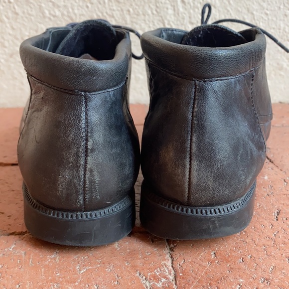 VINTAGE | Lace Up Booties - Picture 4 of 10